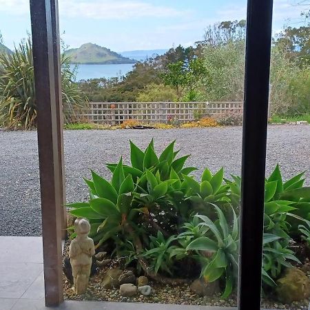 Whangarei Heads Mt Manaia View Holiday Studio מראה חיצוני תמונה
